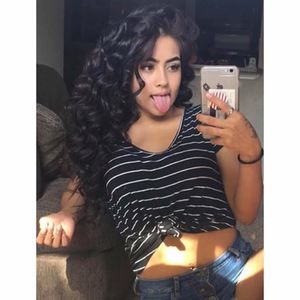 Meet your Posher, Cynthia